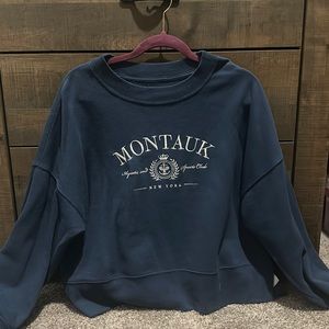 Abercrombie & Fitch Navy Sweatshirt